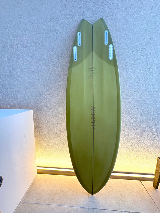 VESPER / 5'8" 19.5 2.32