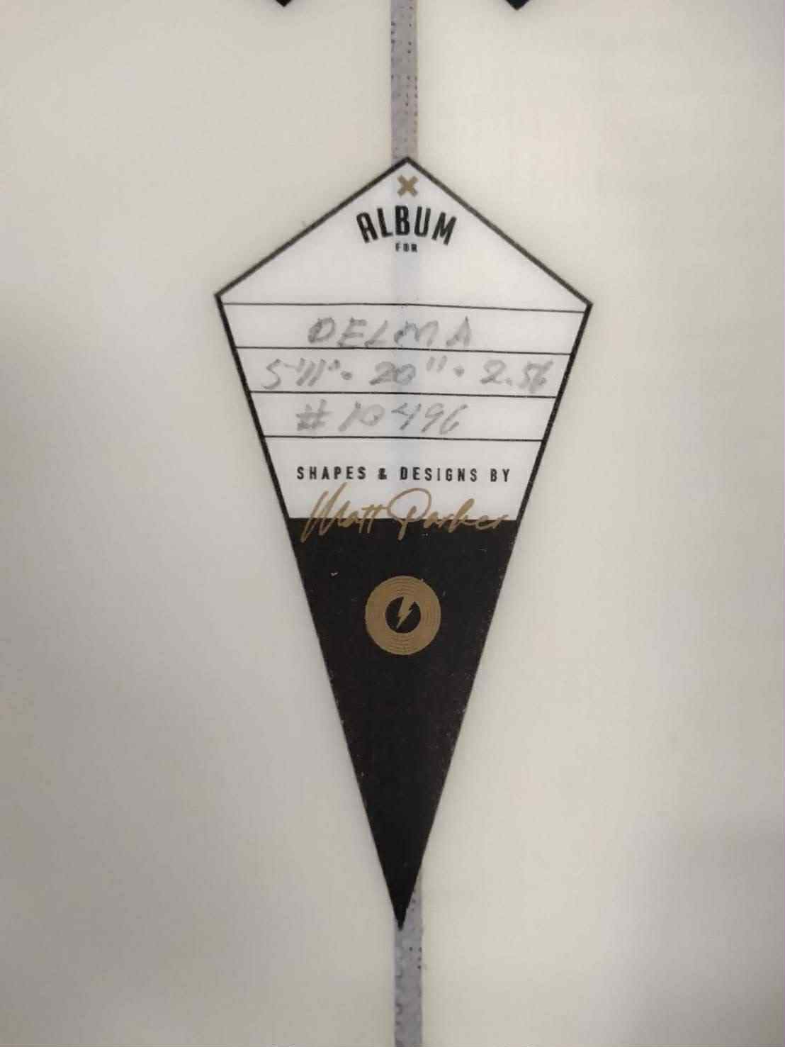 5'11" Delma