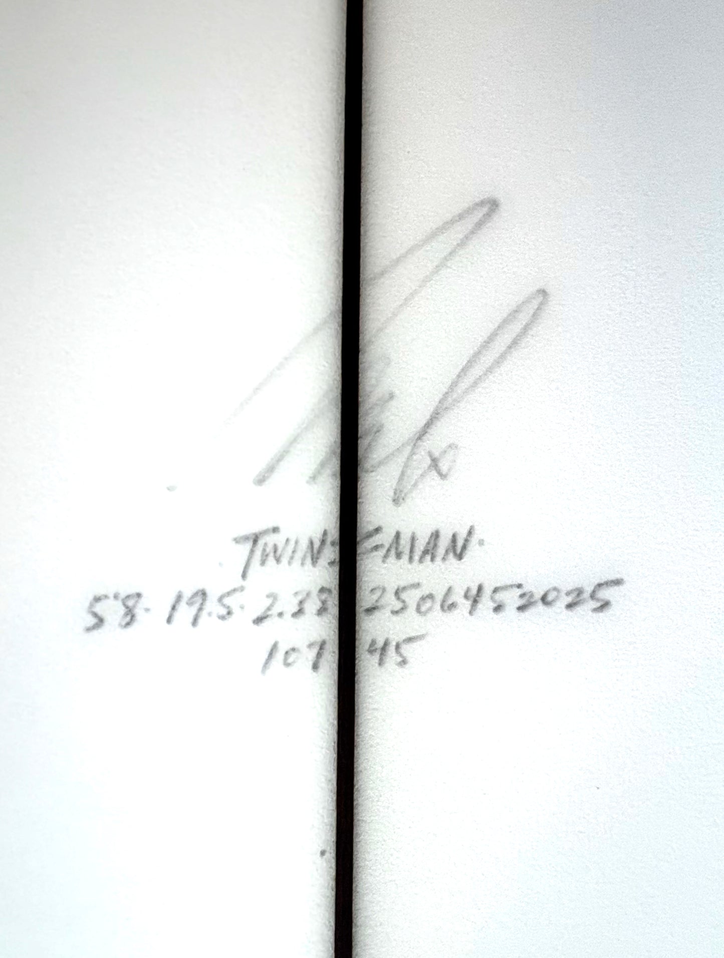 TWINSMAN / 5'8" 19.5 2.38