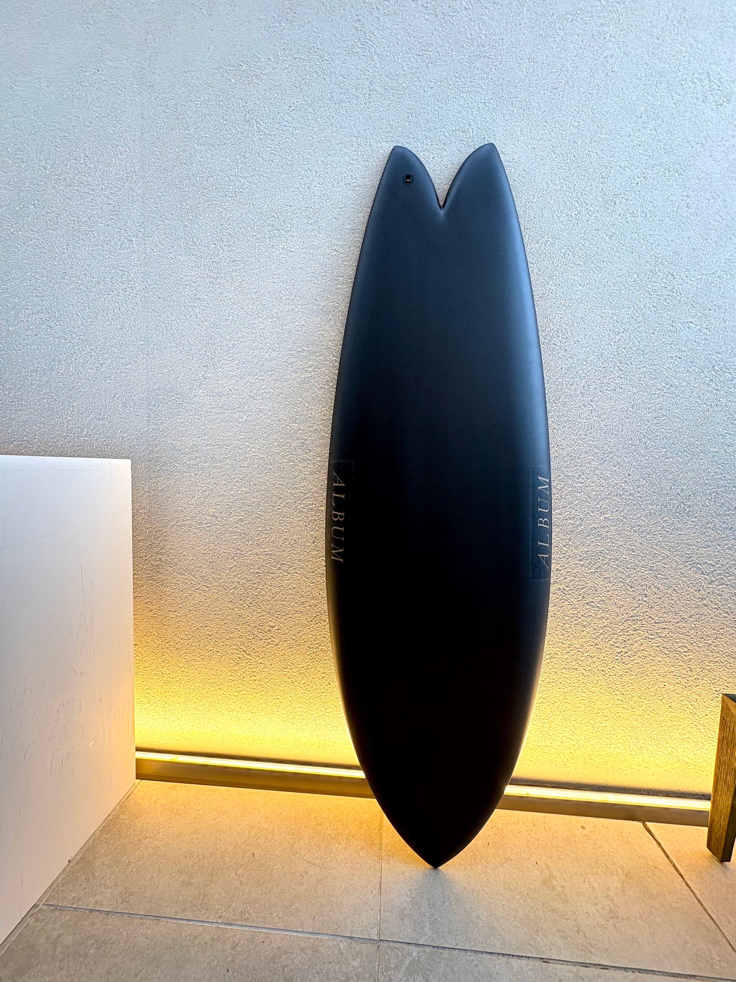 SUNSTONE DARKARTS / 5'0" 20 2.3 28L