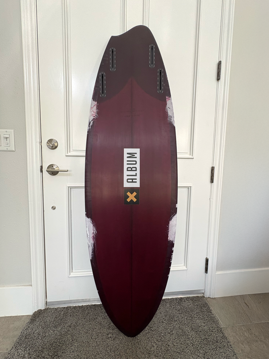 BOM DIA /  5'8" x 18.63 x 2.36