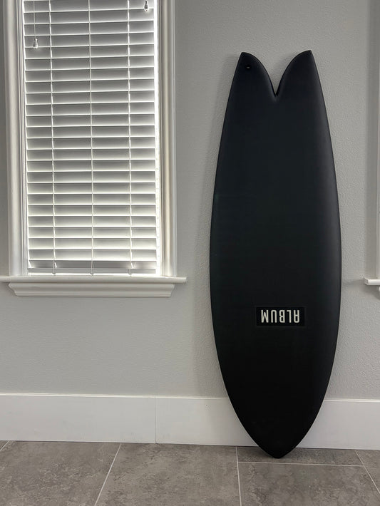 5'0" x 19.75" x 2.25" 26.2L  SUNSTONE (DARKARTS)