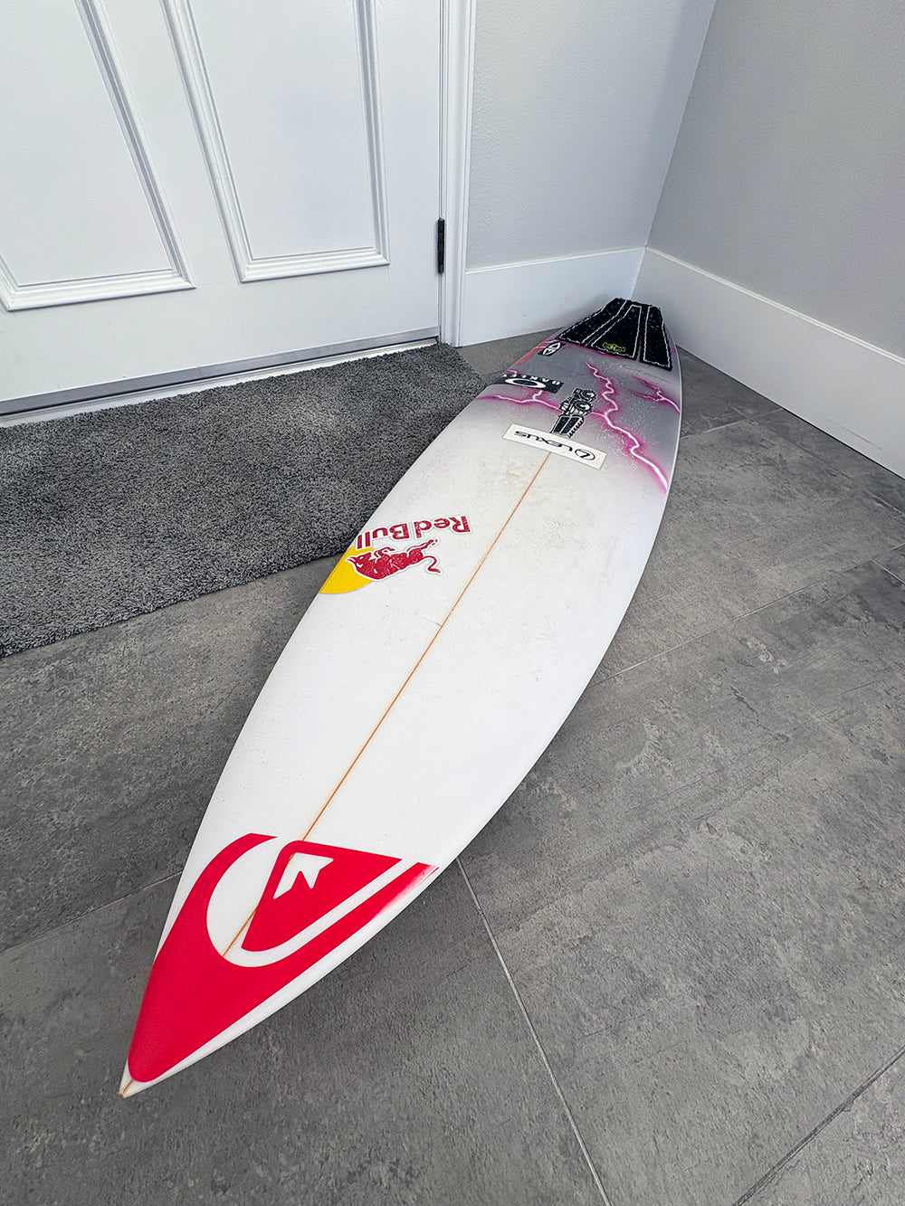 五十嵐カノア使用ボード・JS / XERO GARAVITY / PU / 6’0"