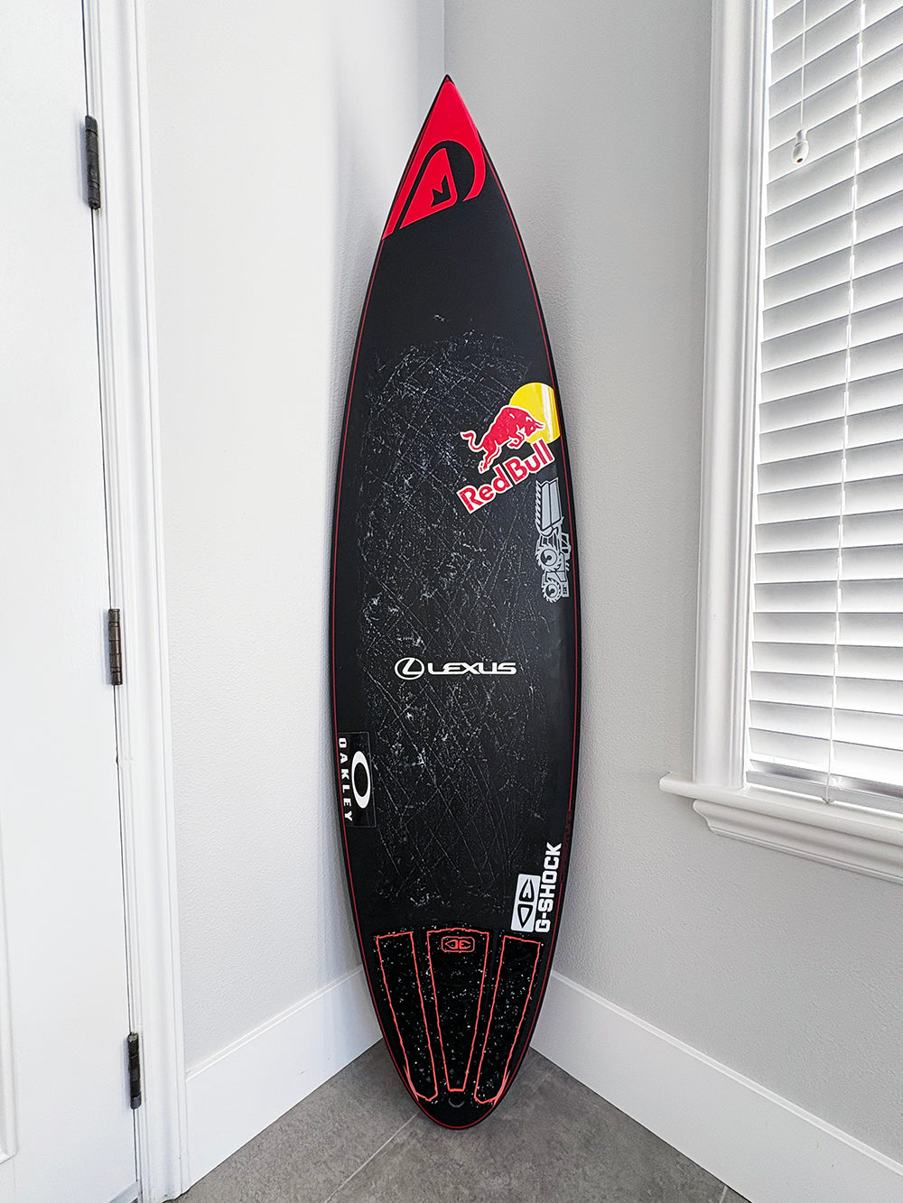 五十嵐カノア使用ボード・JS / CARBON / 6’0"