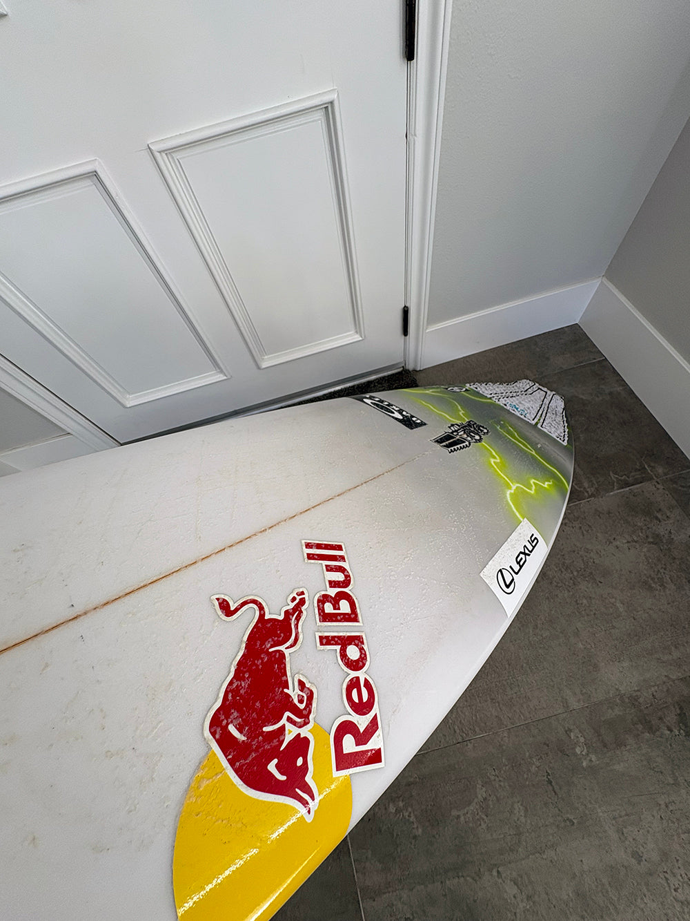 五十嵐カノア使用ボード・JS / MONSTER 10 / PU / 5'11