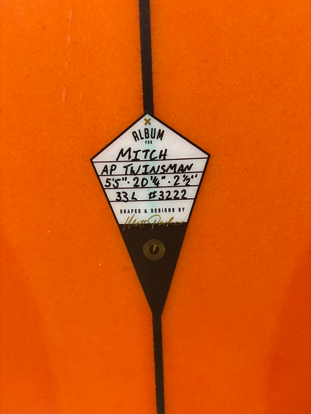 5'5" TWINSMAN「Ashar Pasey」使用ボード